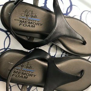 Life Stride Velocity Black Sandals - 6M